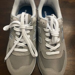 New Balance Classic 574 women’s 7.5 new never worn